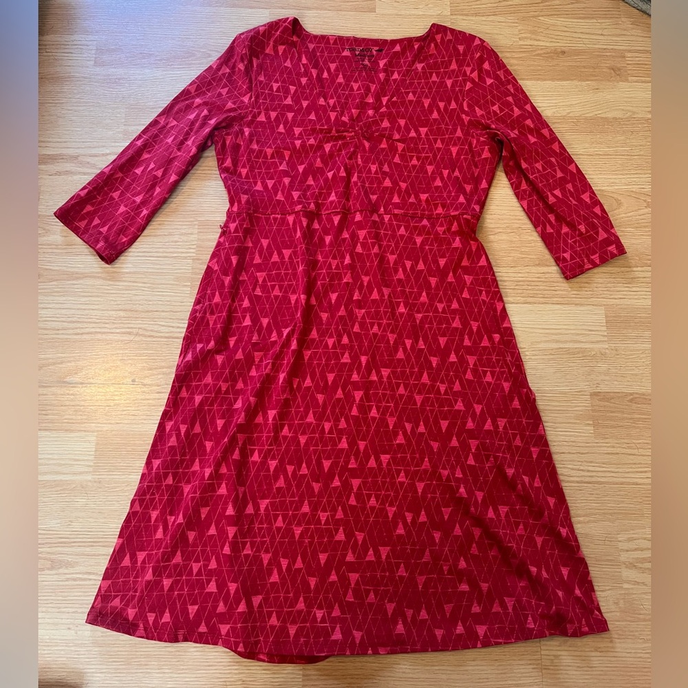 Toad&Co Rosalinda dress 3/4 sleeve red print organic cotton pocket vneck medium